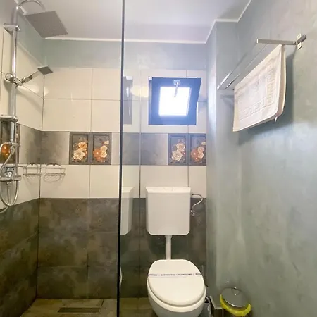 Casa Mura Două Mai