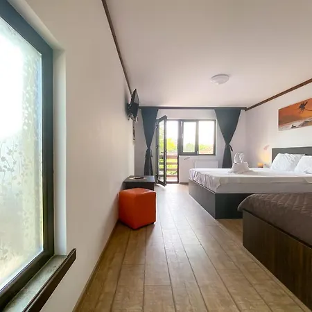 Pensión Casa Mura Două Mai